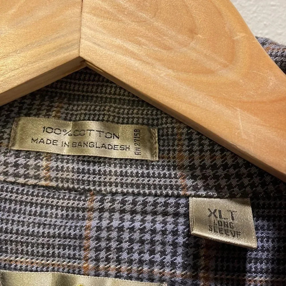 Bill Blass Mens button down stripped shirt - Picture 10 of 12